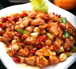 极悦注册:宫保鸡丁的正宗川菜做法